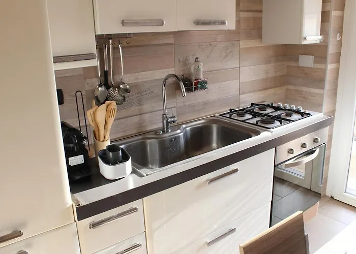 St Paul House - Metro B A 10 Min Apartament *